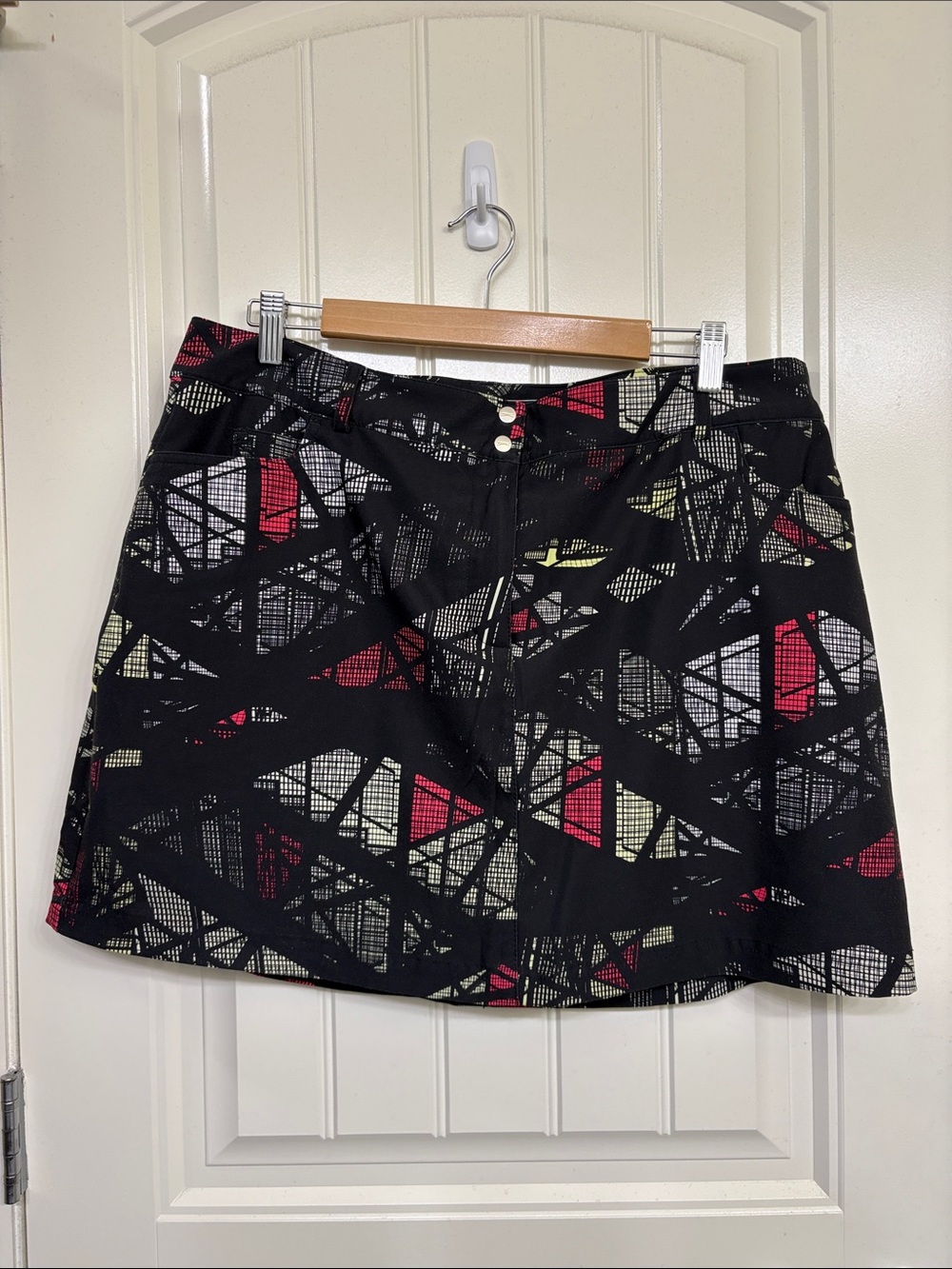 Slazenger Black Abstract Print Skort with Pink & Cream Accents